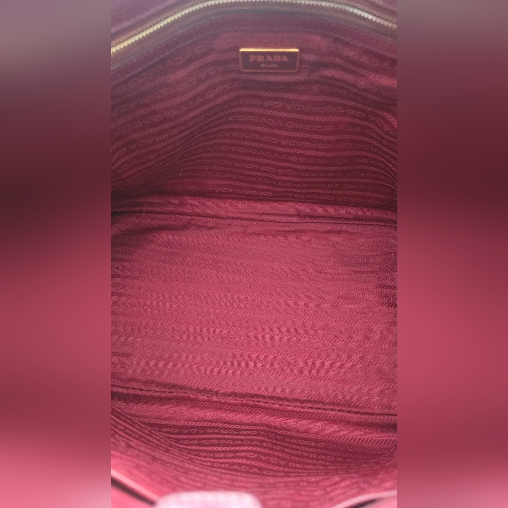 Prada GALLARIA burgandy Bag with COA - Picture 10 of 11